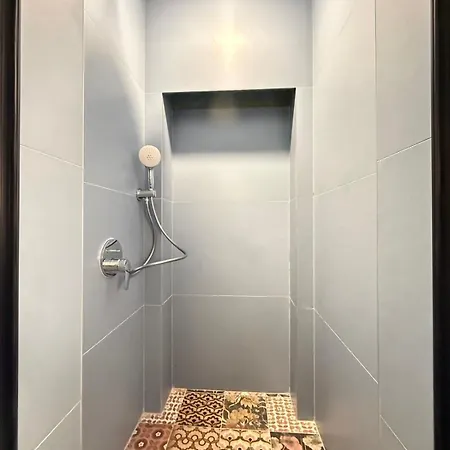Sea Garden דירה *